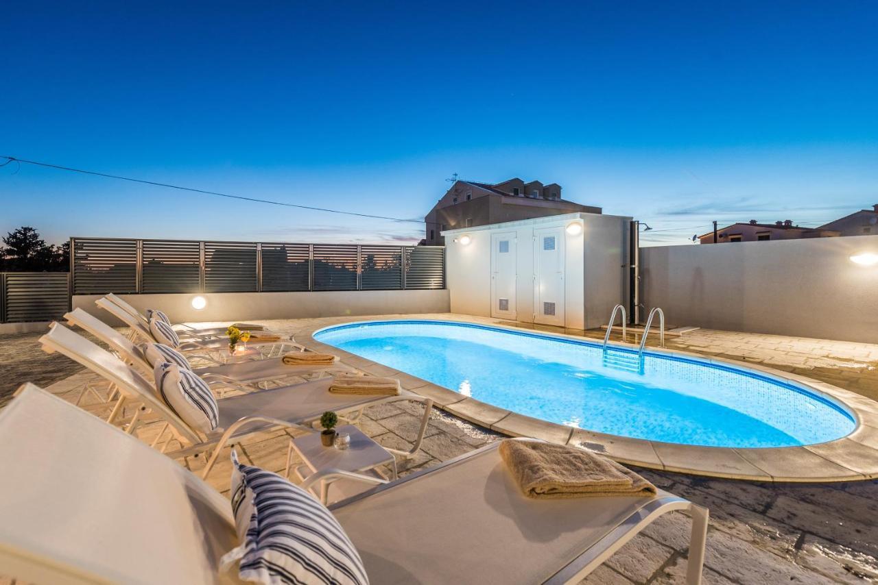 Villa Lena Luxury Apartments Novalja Εξωτερικό φωτογραφία