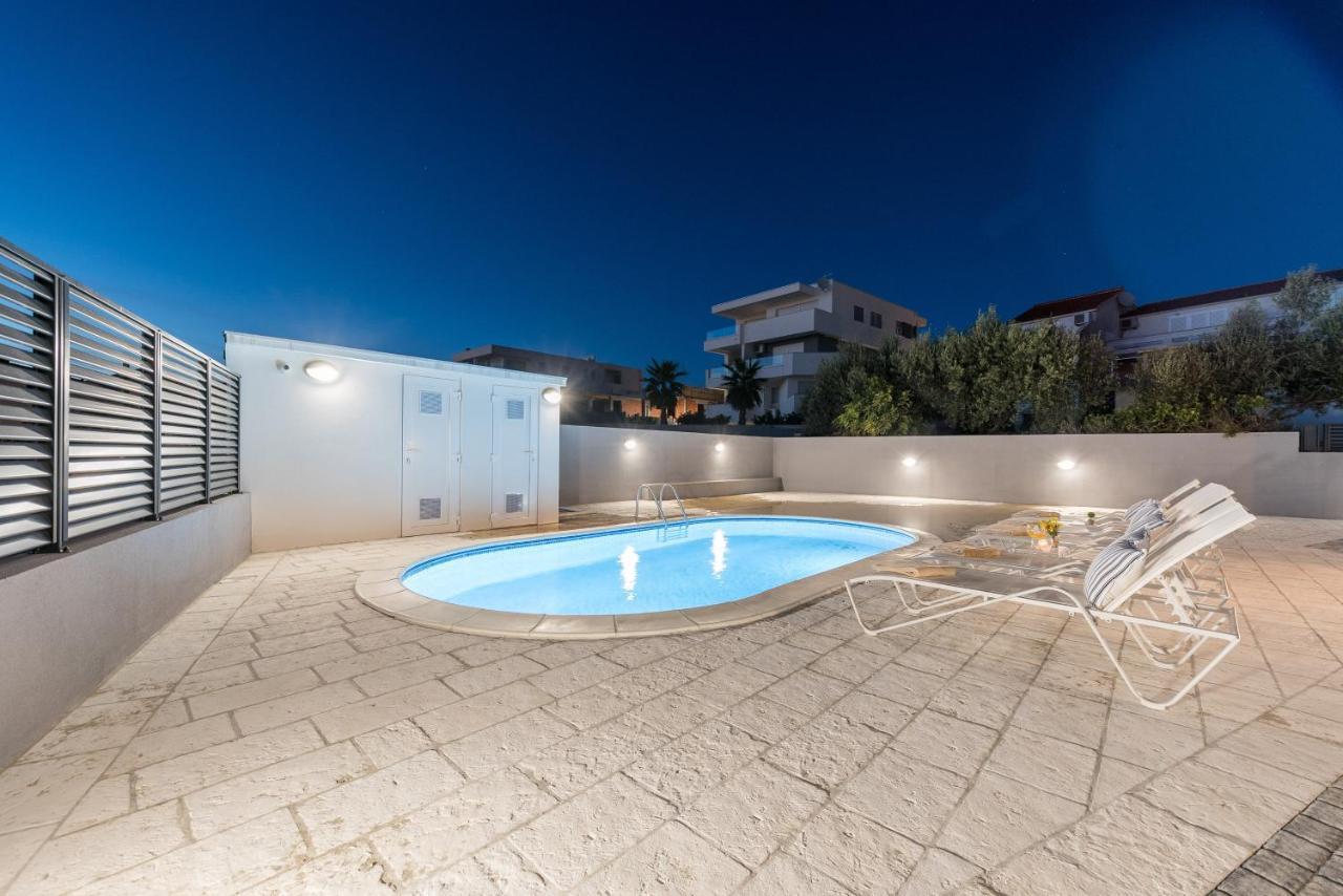 Villa Lena Luxury Apartments Novalja Εξωτερικό φωτογραφία